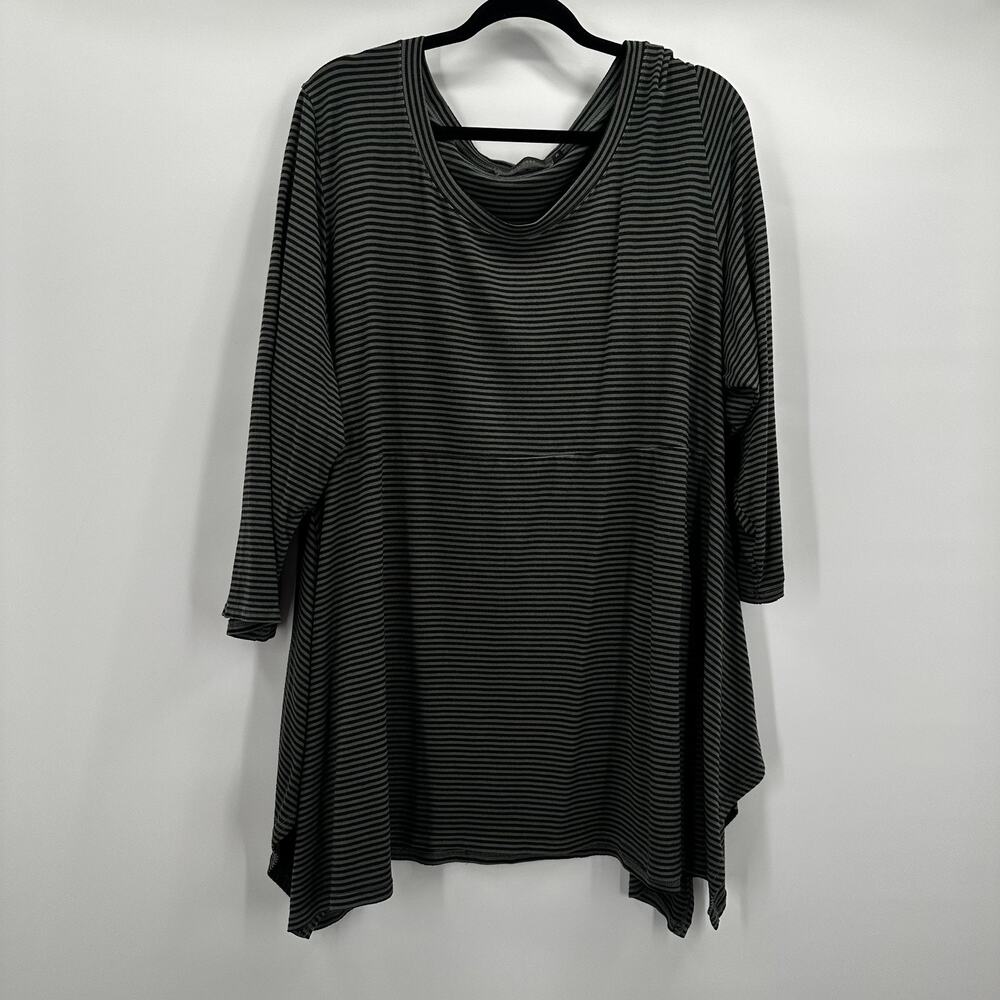 Cut Loose Tunic Womens 3X Gray‎ Black Striped Asymmetrical Hem Rayon Spandex Top